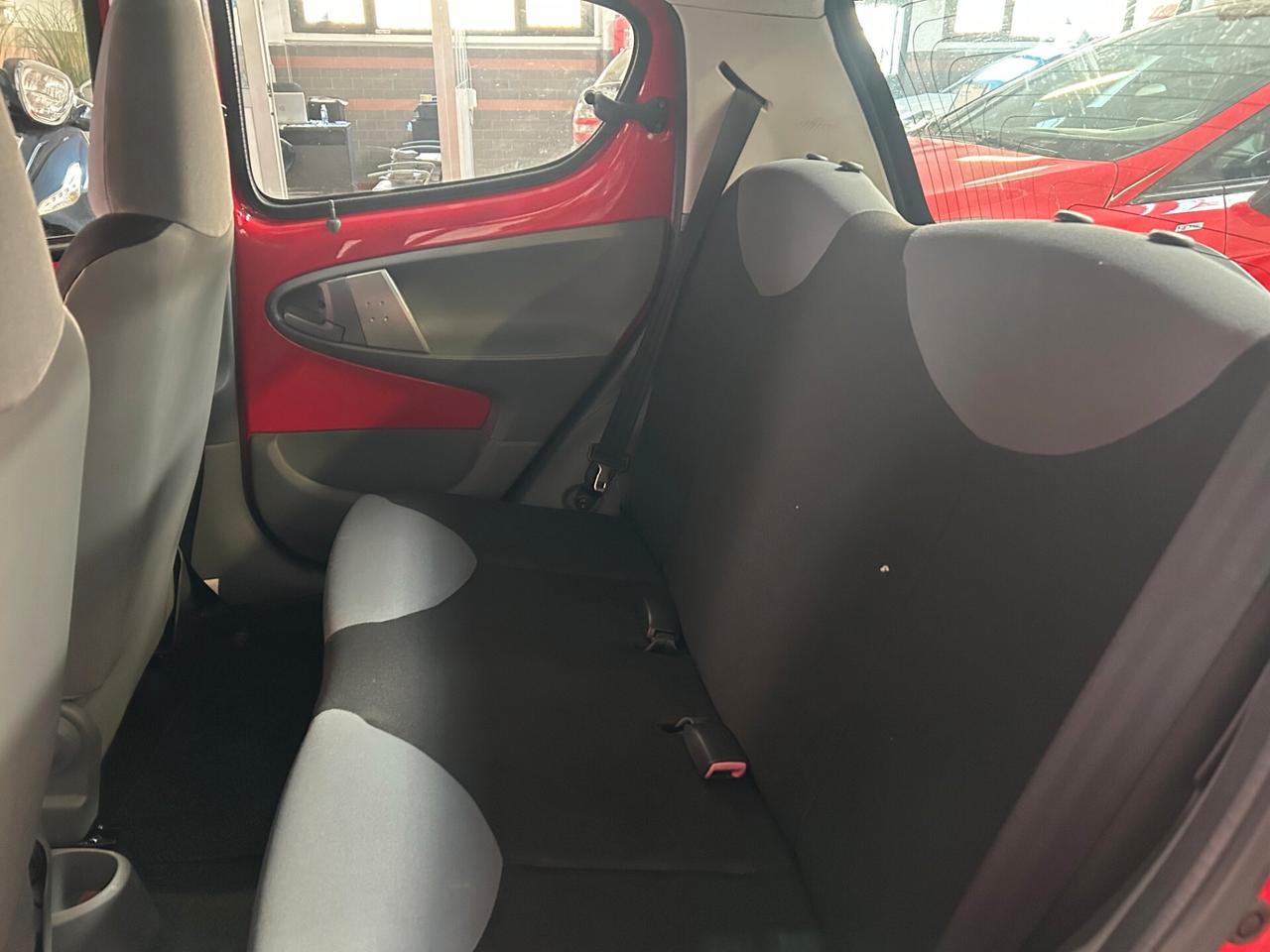 Peugeot 107 1.0 68CV 5p. Desir