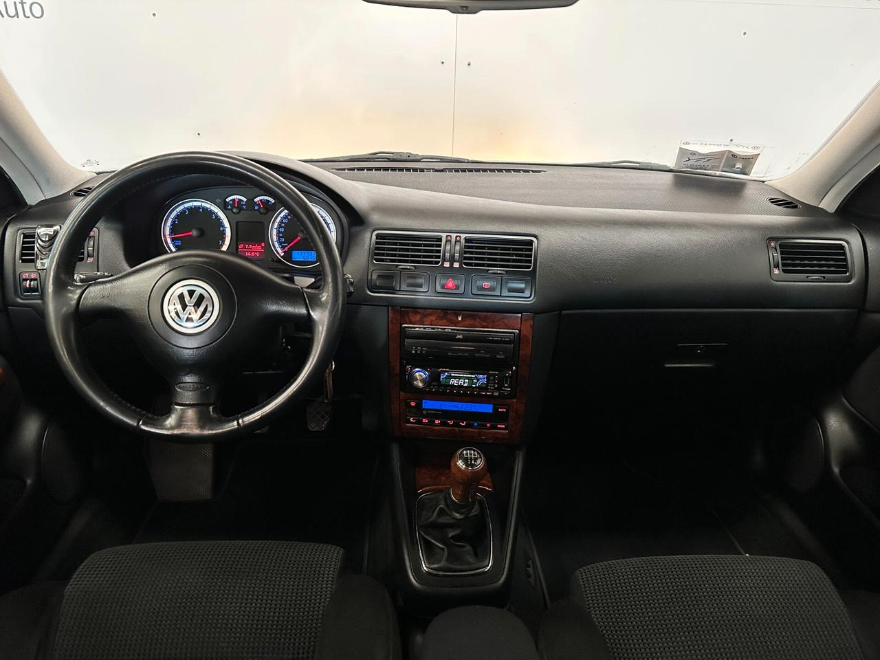 Volkswagen Bora 1.6 105CV 16V cat Highline