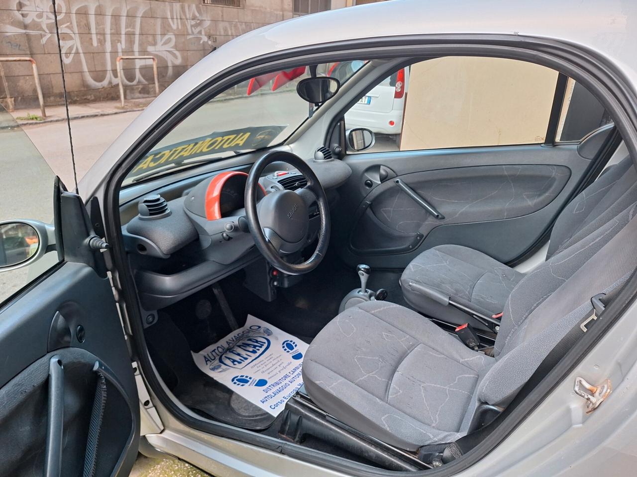 Smart 700 city-coupé pure (45 kW)