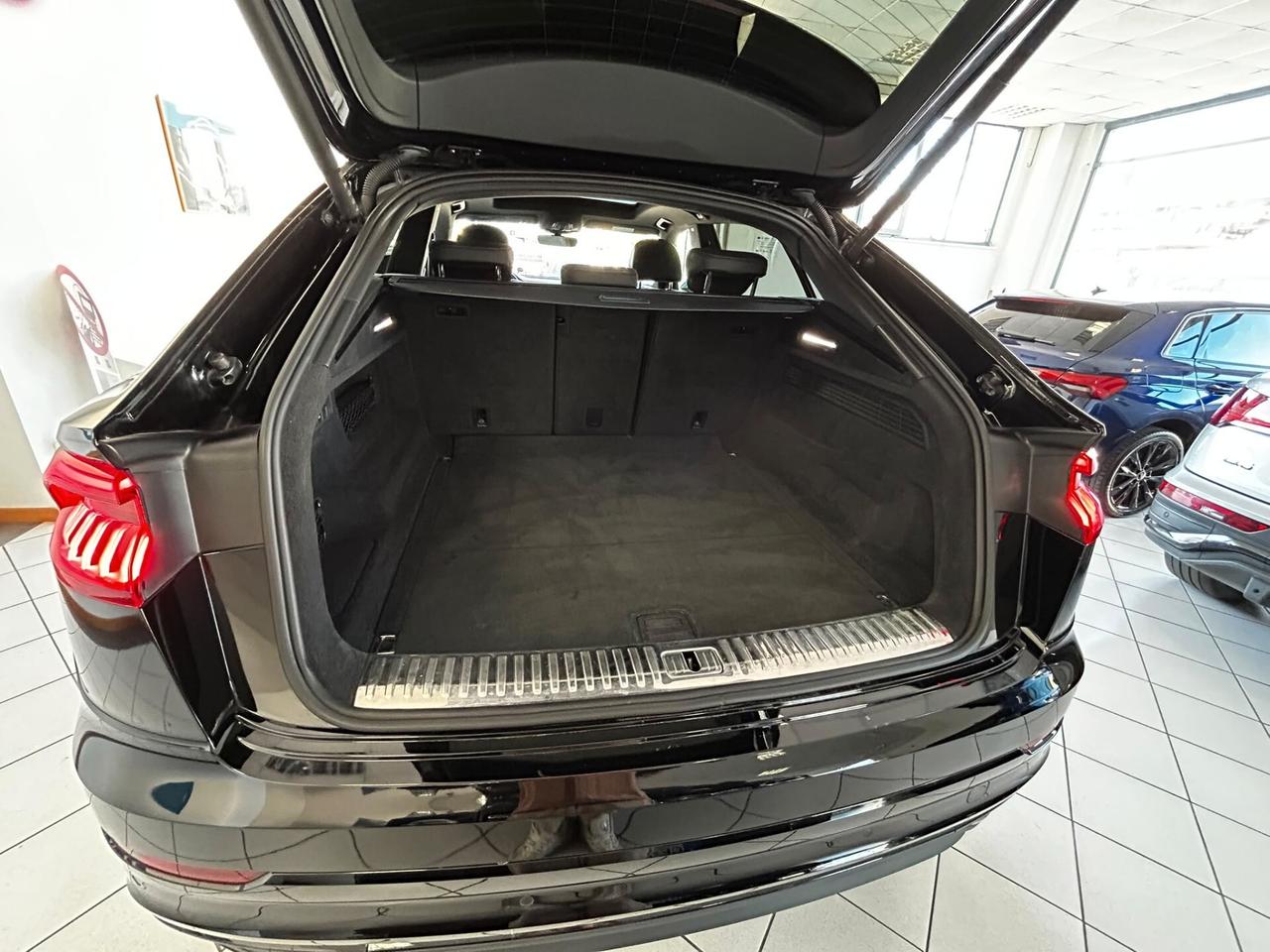 Audi Q8 50 TDI 286 CV quattro tiptronic Sport 2020