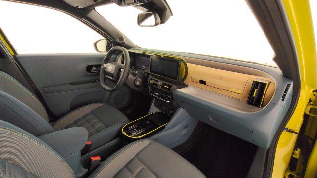 FIAT Grande Panda 1.2 100 CV S&S HYBRID La Prima CAMBIO AUTOMATICO
