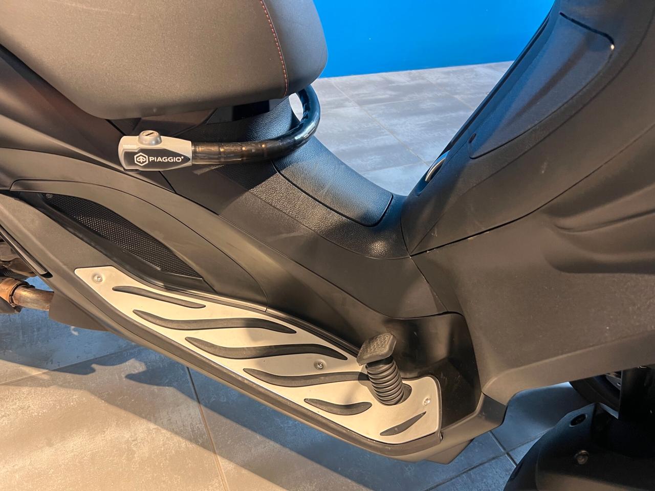 Piaggio MP3 300 hpe