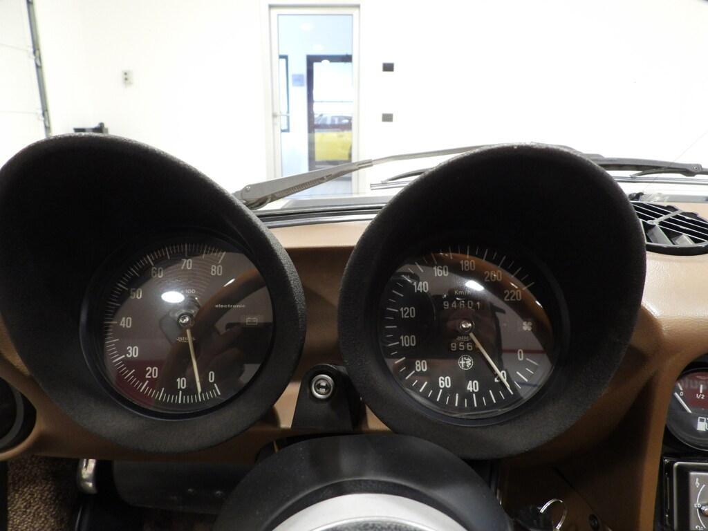 Alfa Romeo Spider 1.6