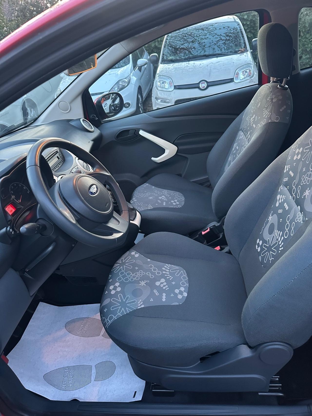 Ford Ka Ka+ 1.2 8V 69CV Titanium