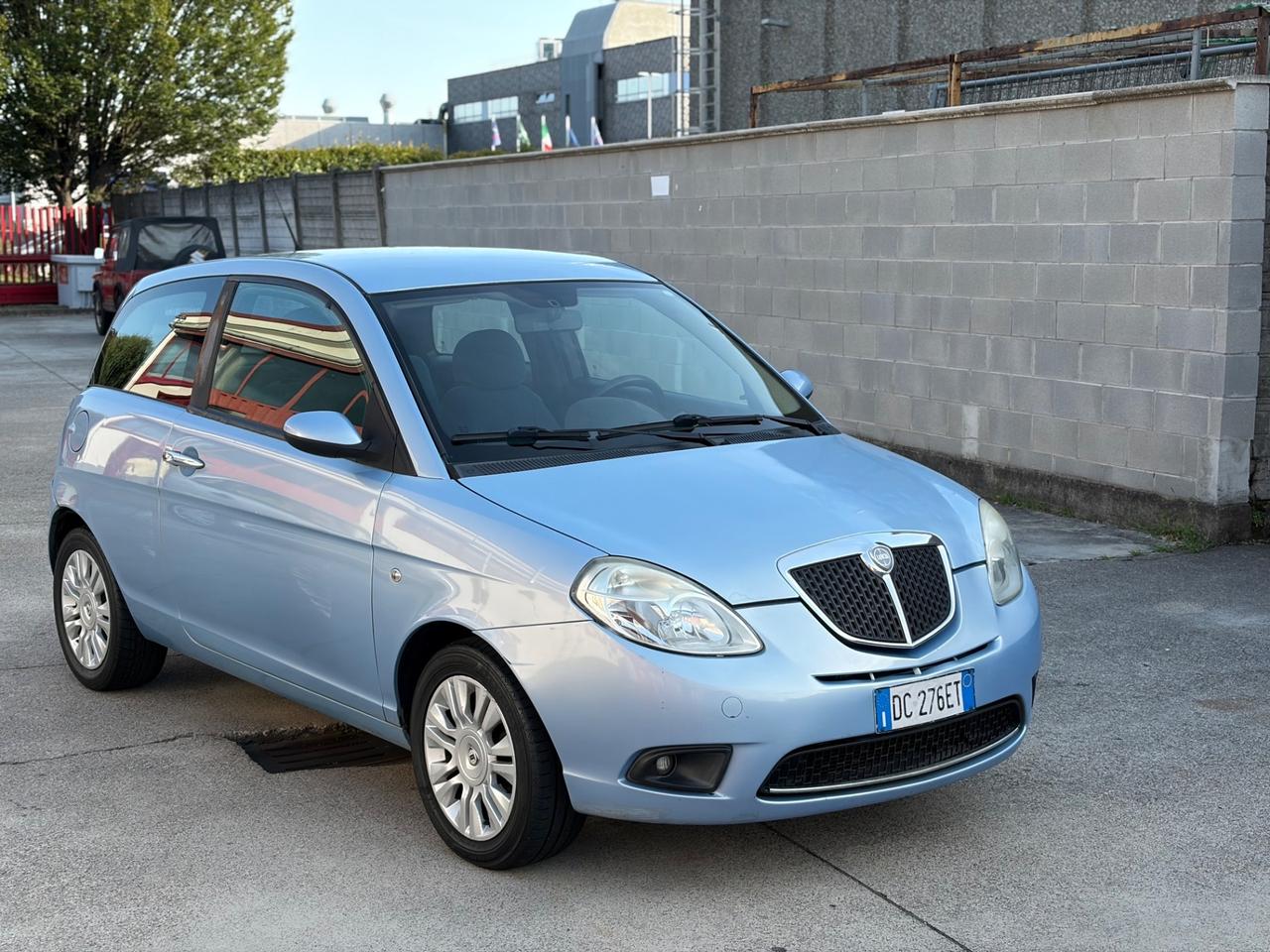 Lancia Ypsilon 1.2 16V Oro