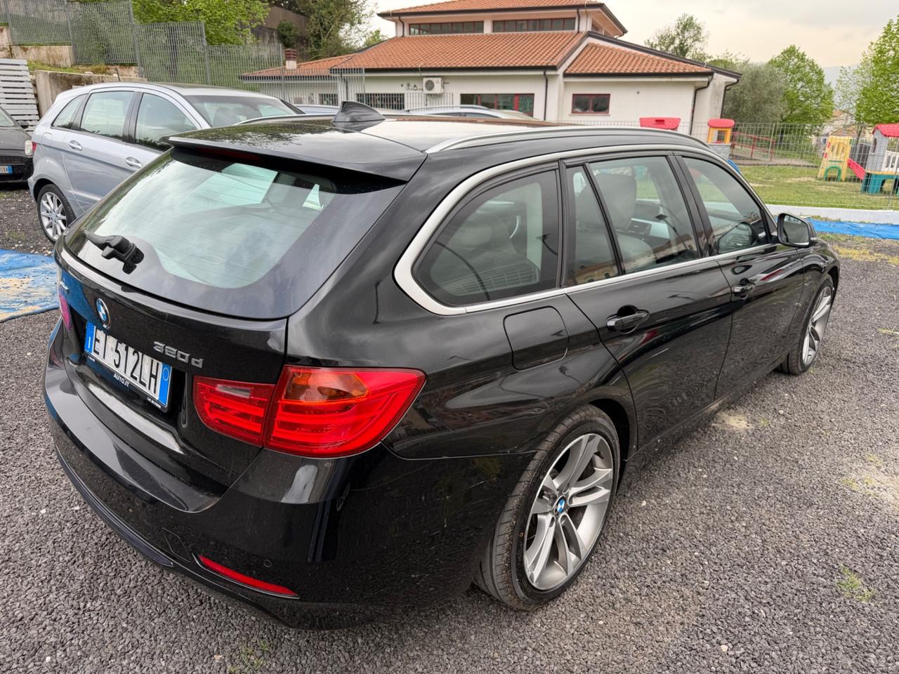 Bmw 320 320d xDrive Touring Msport