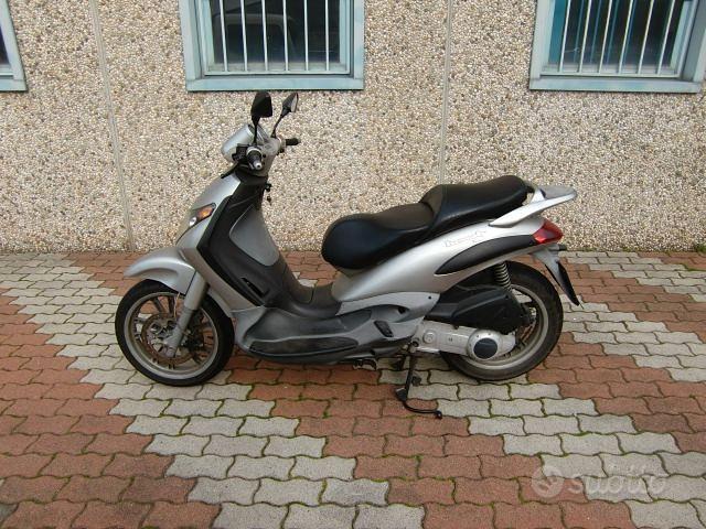 Piaggio Beverly 200