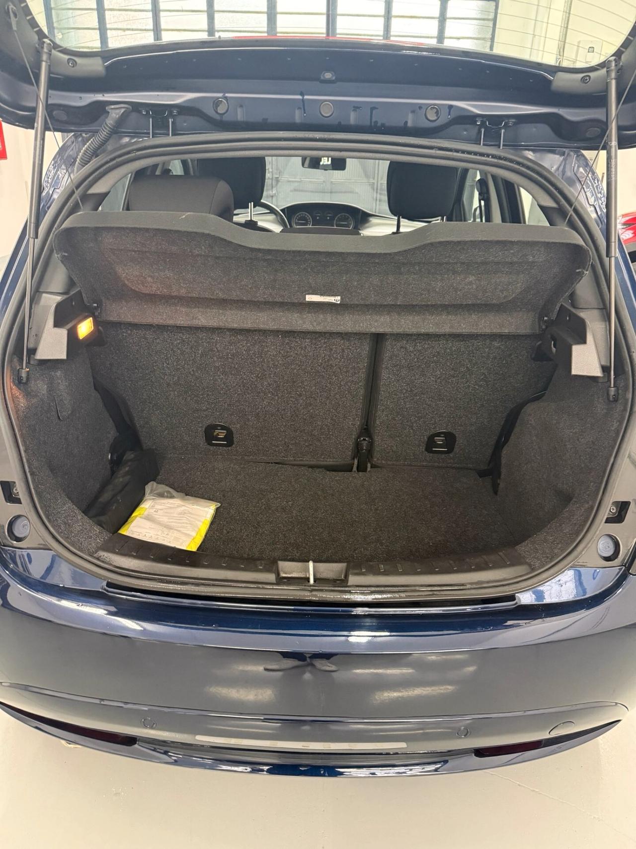 Lancia Ypsilon 1.0 FireFly 5 porte S&S Hybrid Ecochic Gold