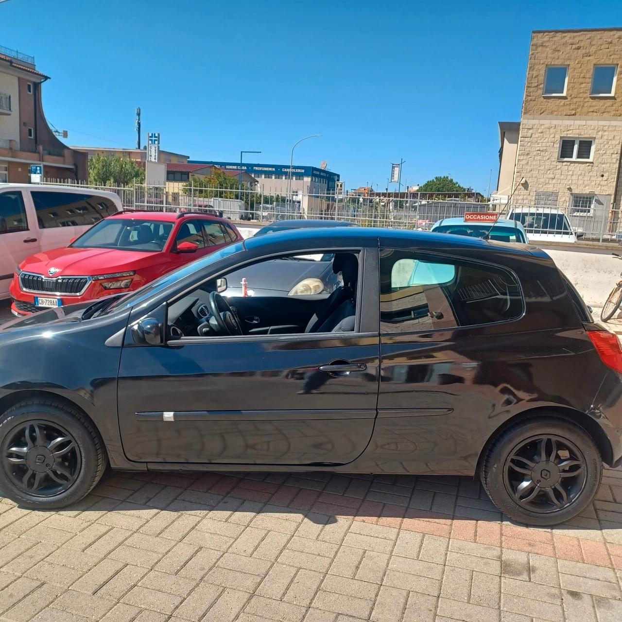 88.188 KM CLIO 1.2 PER NEOPATENTATI PERFETTA