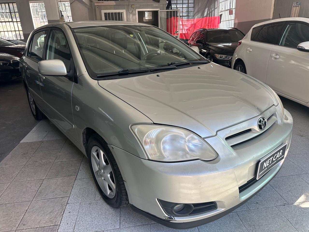 Toyota Corolla 2.0 16V D-4D 5 porte Sol