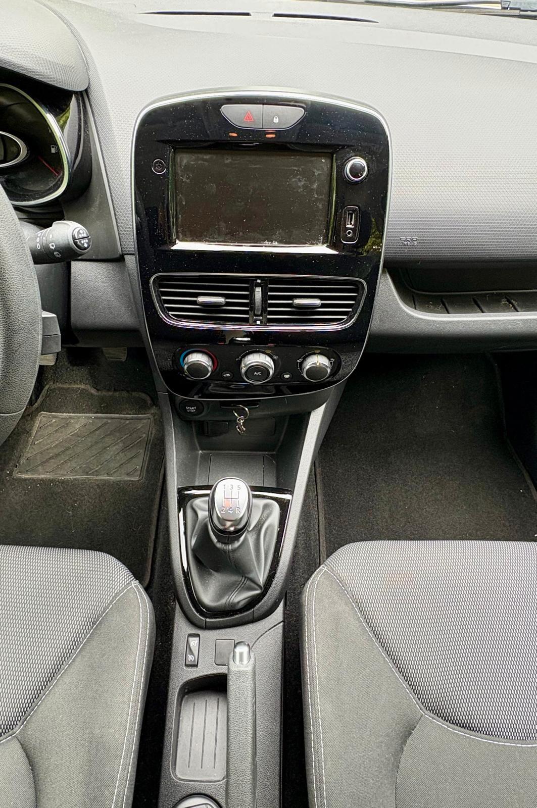 Renault Clio TCe 12V 90 CV GPL 5 porte Moschino Life