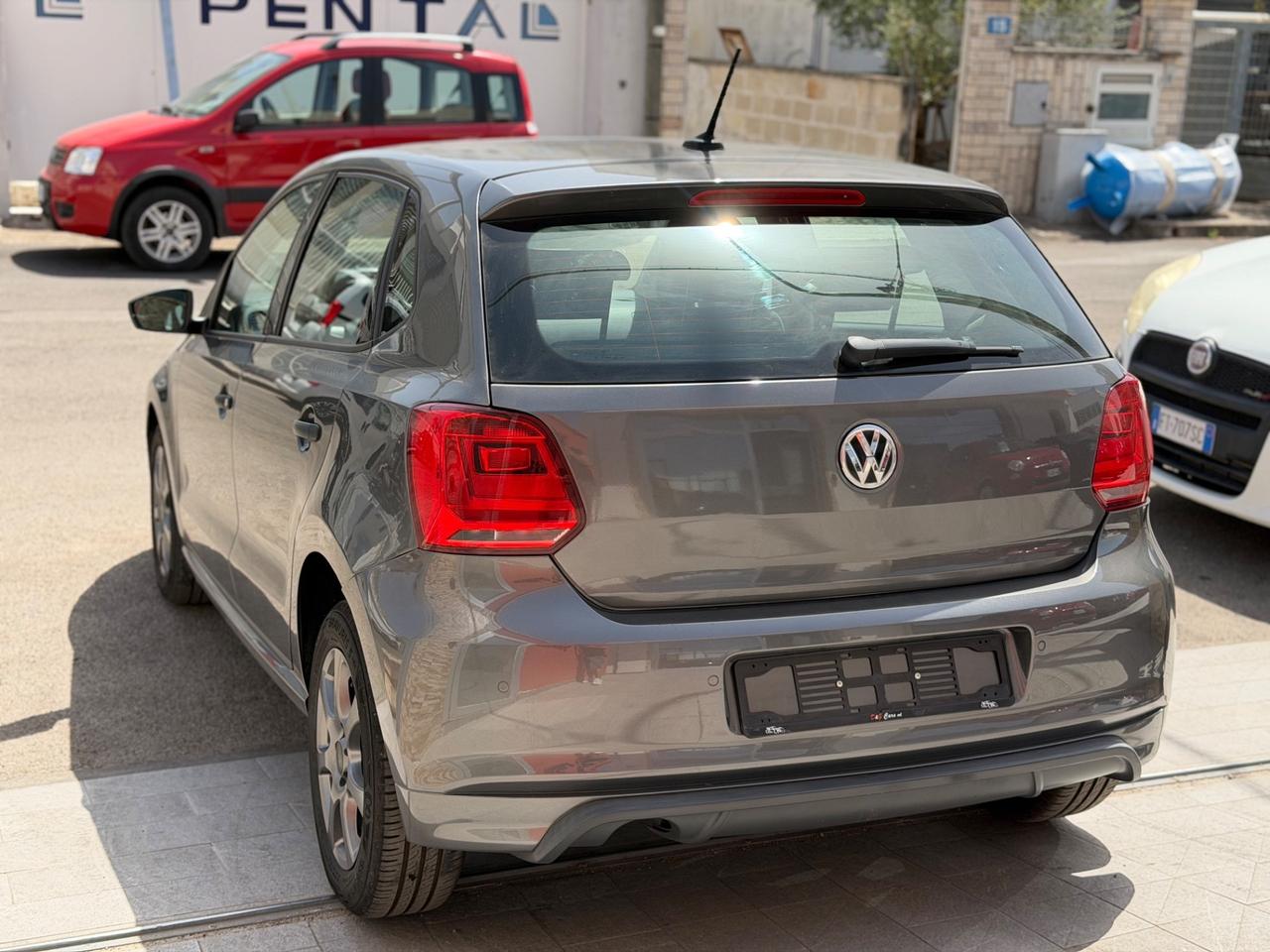 Volkswagen Polo TDI 1.4 75 cv-2016/NAVI/CLIMA