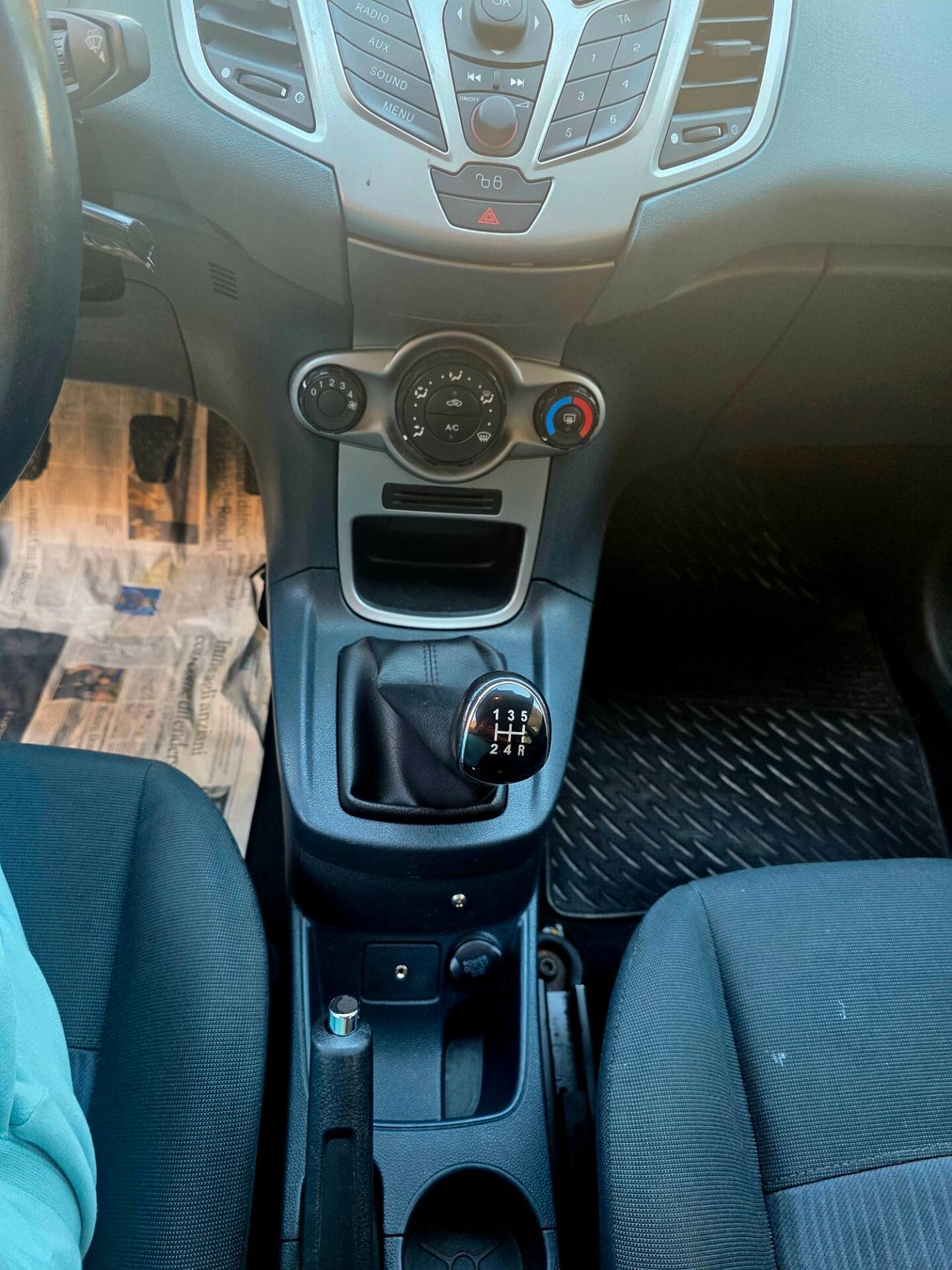 Ford Fiesta 1.4 TDCi 5p. Titanium