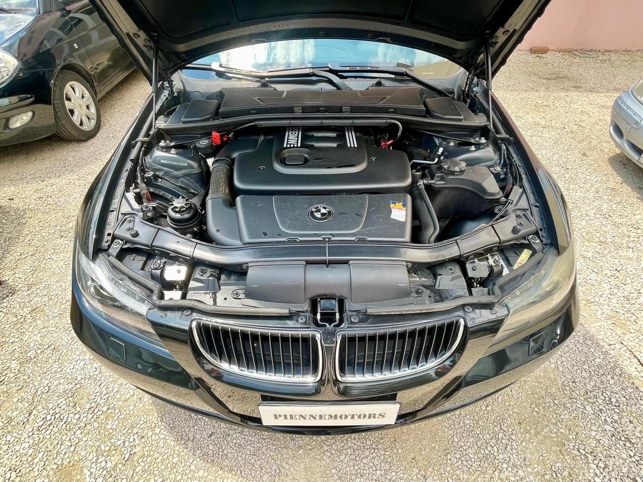 Bmw 320d AUTOMATICA NAVI TETTUCCIO