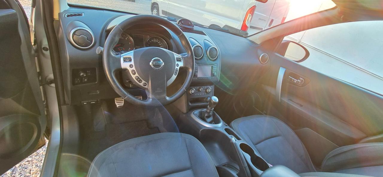 Nissan Qashqai 2.0 dCi DPF n-tec full