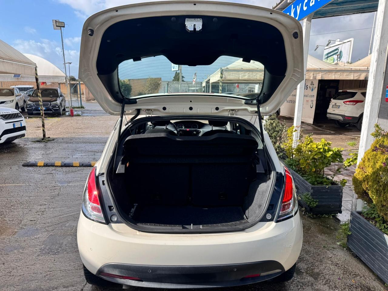 Lancia Ypsilon 1.3 MJT 16V 95 CV 5p. S&S Platinum