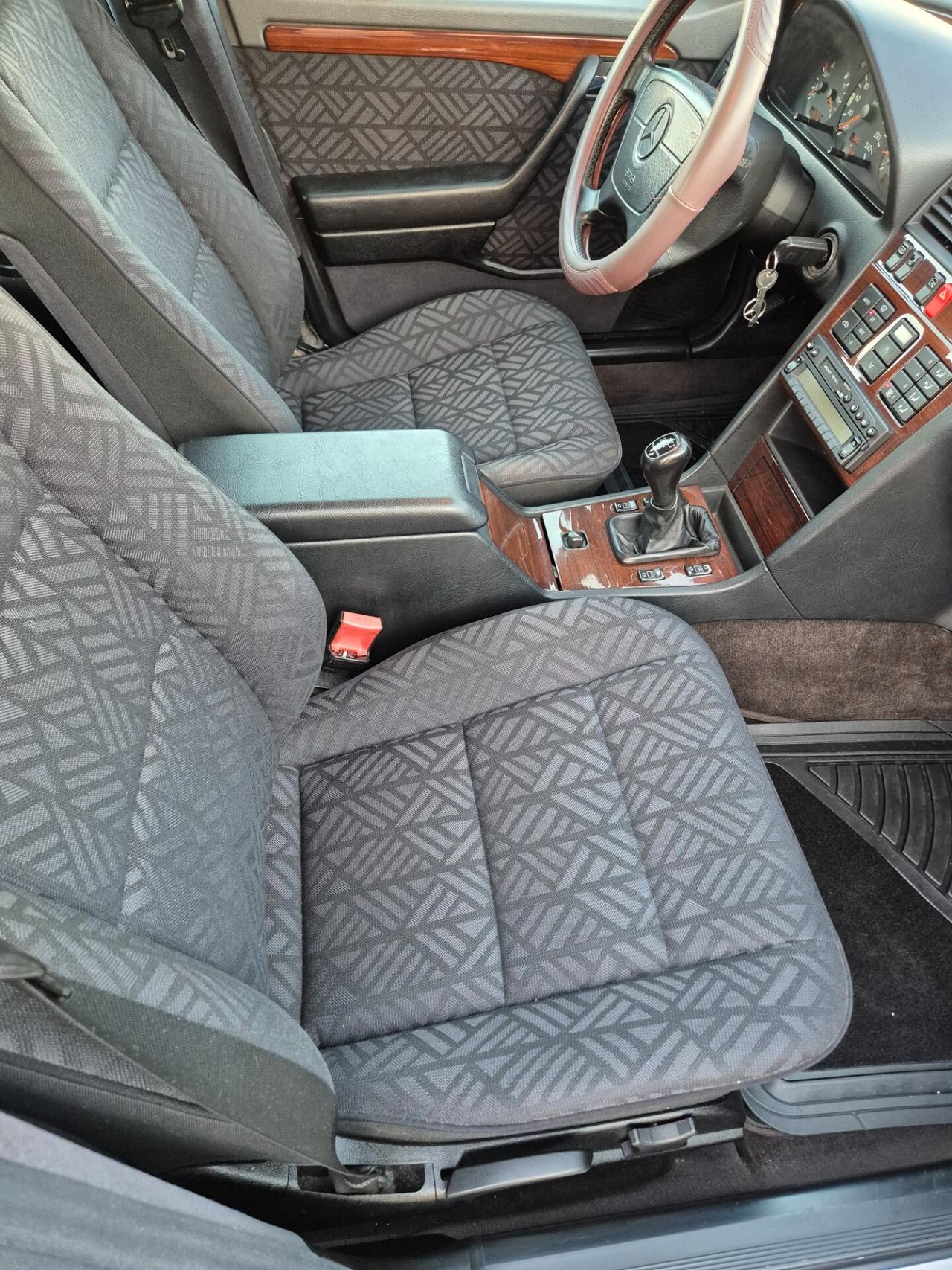 Mercedes-benz C 180 cat Elegance