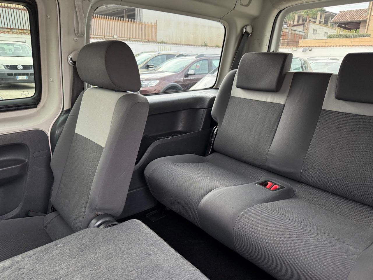 Volkswagen Caddy 2.0 TDI 140 CV 7 Posti Maxi