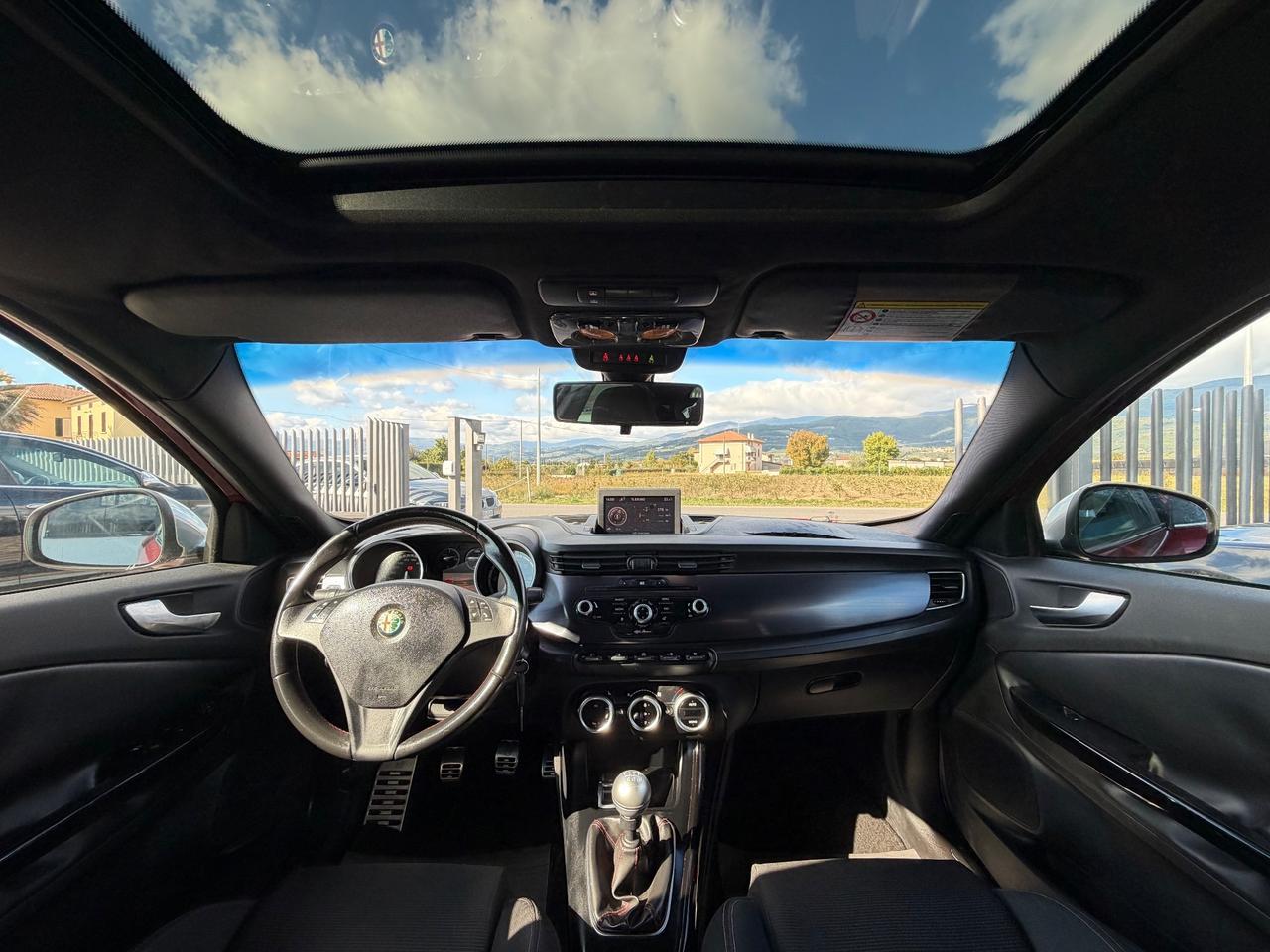 Alfa Romeo Giulietta 2.0 JTDm 170cv Tetto Panoramico