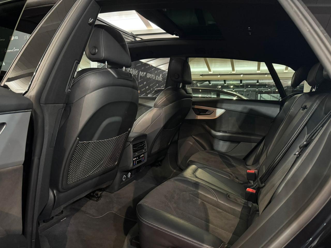 Audi Q8 50 TDI 286 CV quattro Sline