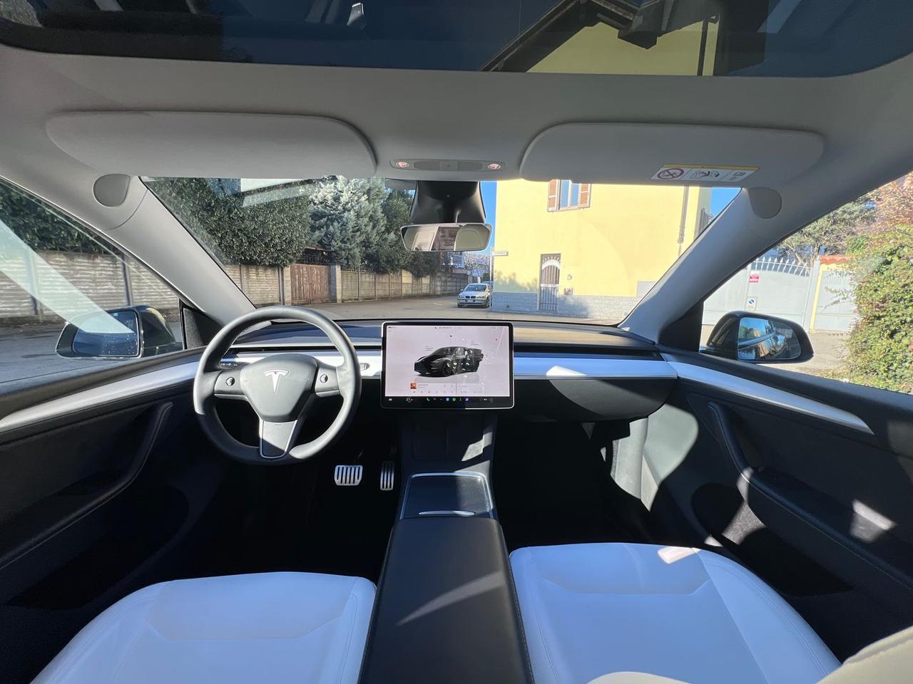 Tesla Model Y Performance #8327