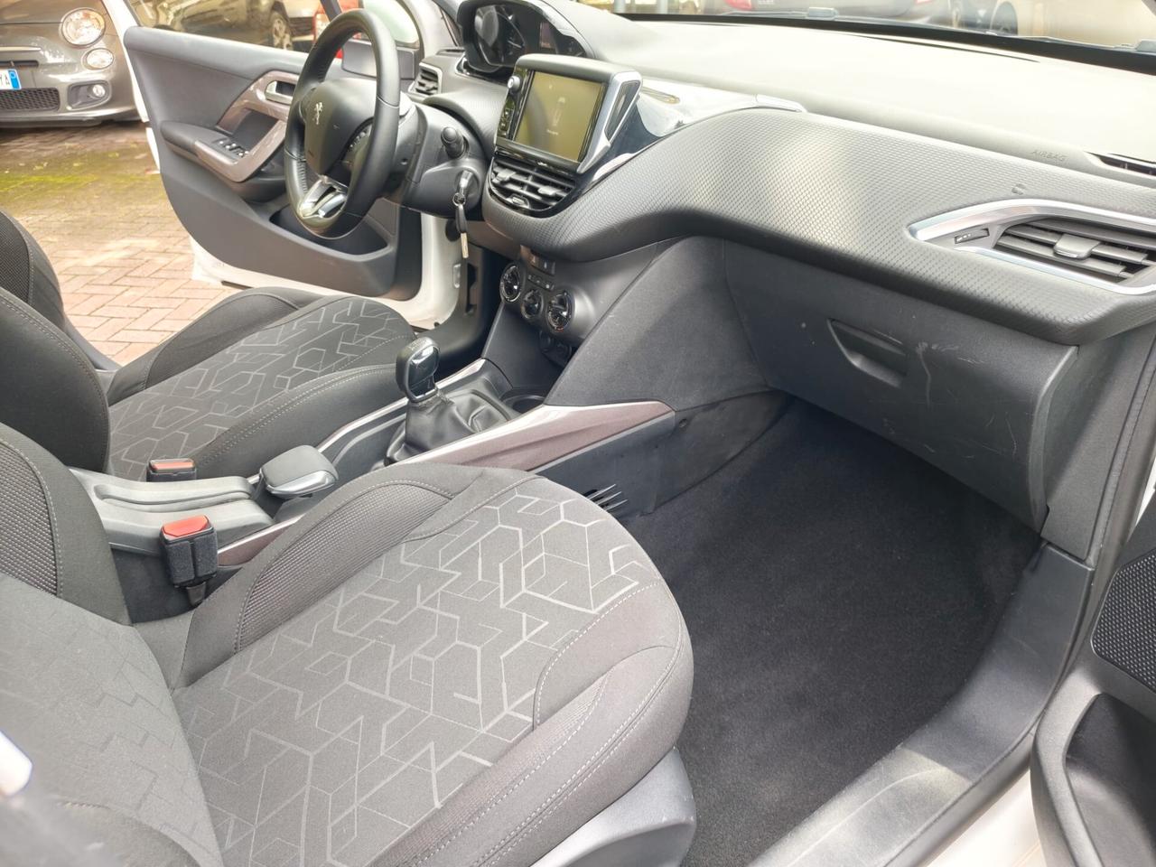 Peugeot 2008 BlueHDi 100 Allure EURO 6B