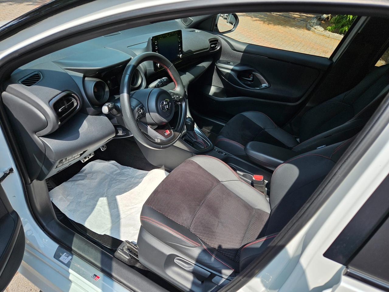 Toyota Yaris 1.5 130 Hybrid 5 porte GR Sport