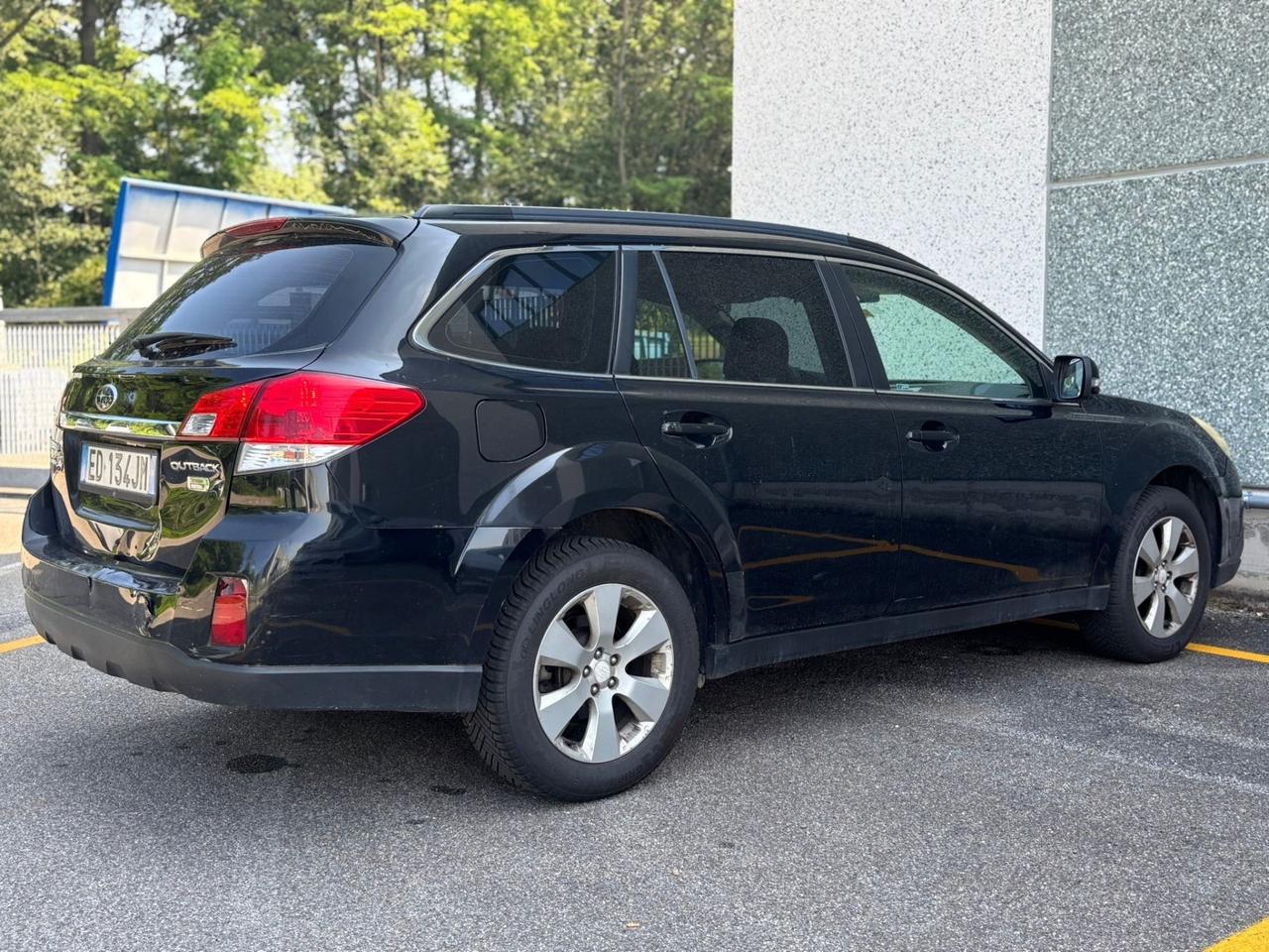 Subaru OUTBACK 2.0D Trend