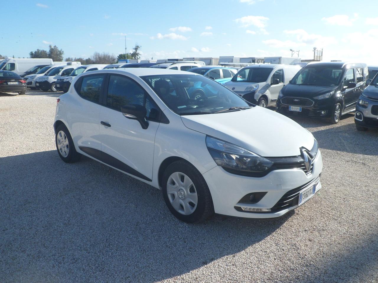 Renault Clio van