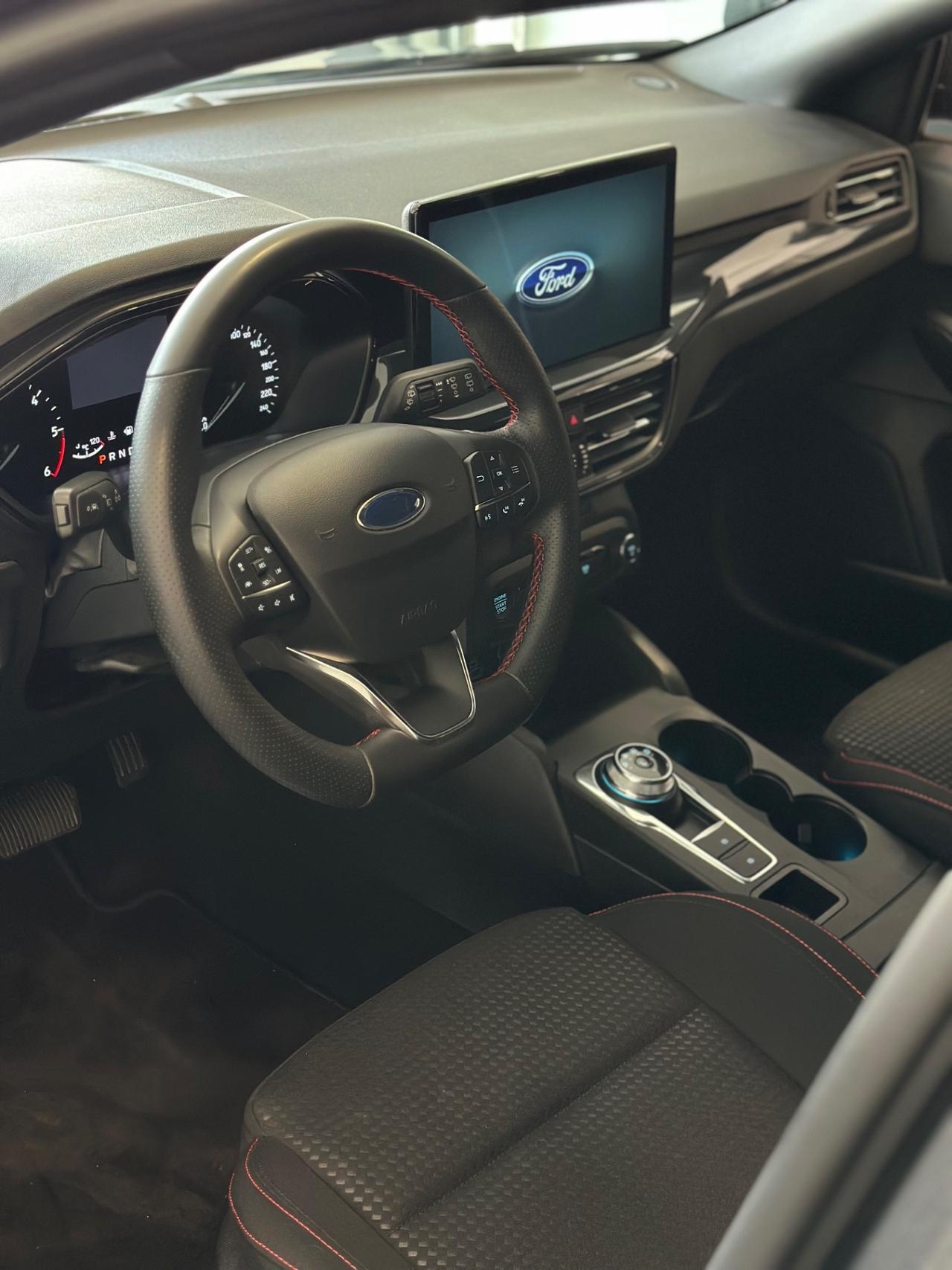 Ford Focus 1.5 EcoBlue 115 CV automatico 5p. ST-Line