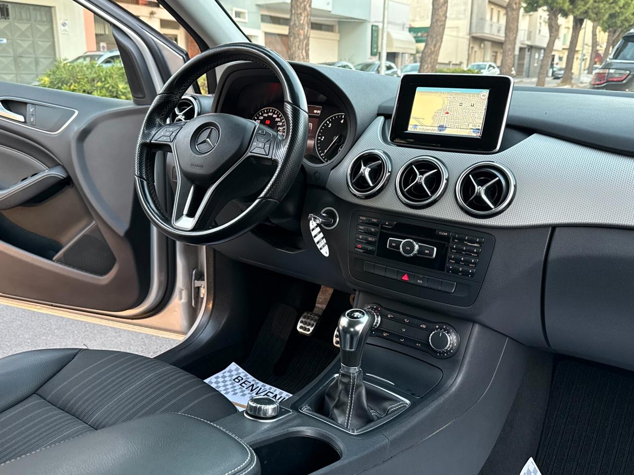 MercedesBenz B 200 CDI Premium NAVI CAMERA - 2014