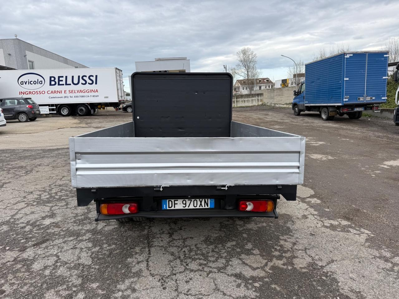 Nissan Cabstar 35.13 Cassone Fisso