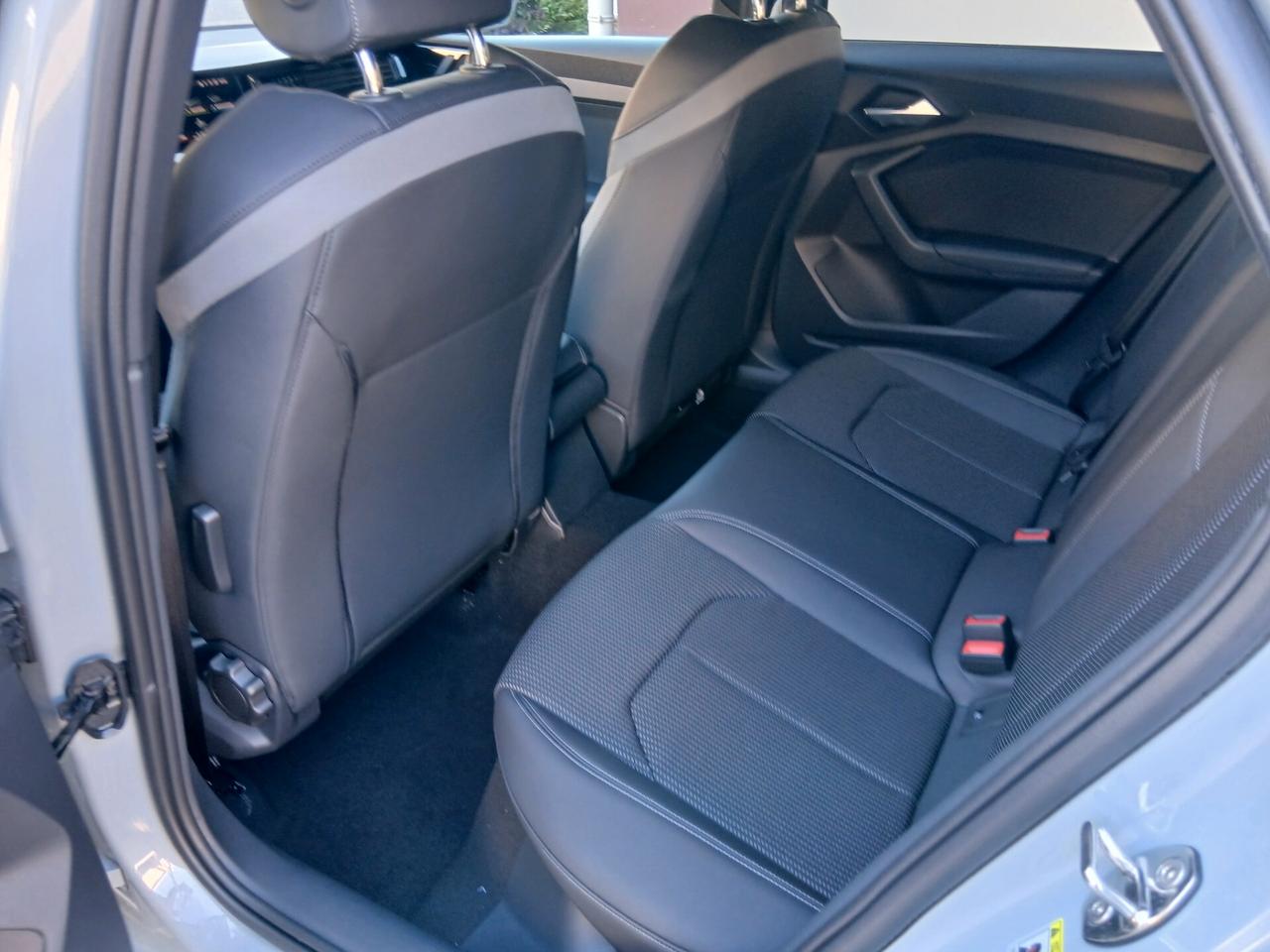 Audi A1 SPB 30 TFSI S line edition tua a € 212 mese