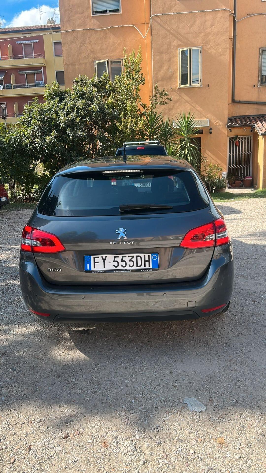 Peugeot 308 BlueHDi 130 S&S EAT6 SW Allure