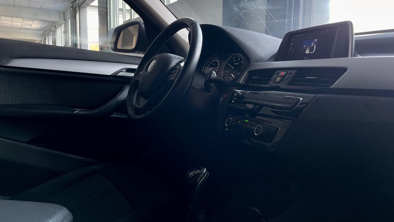 BMW X1 S-DRIVE 16D 1.5 BUSINESS ADVANTAGE 116CV - FULL LED, CARPLAY, NEOPATENTATI