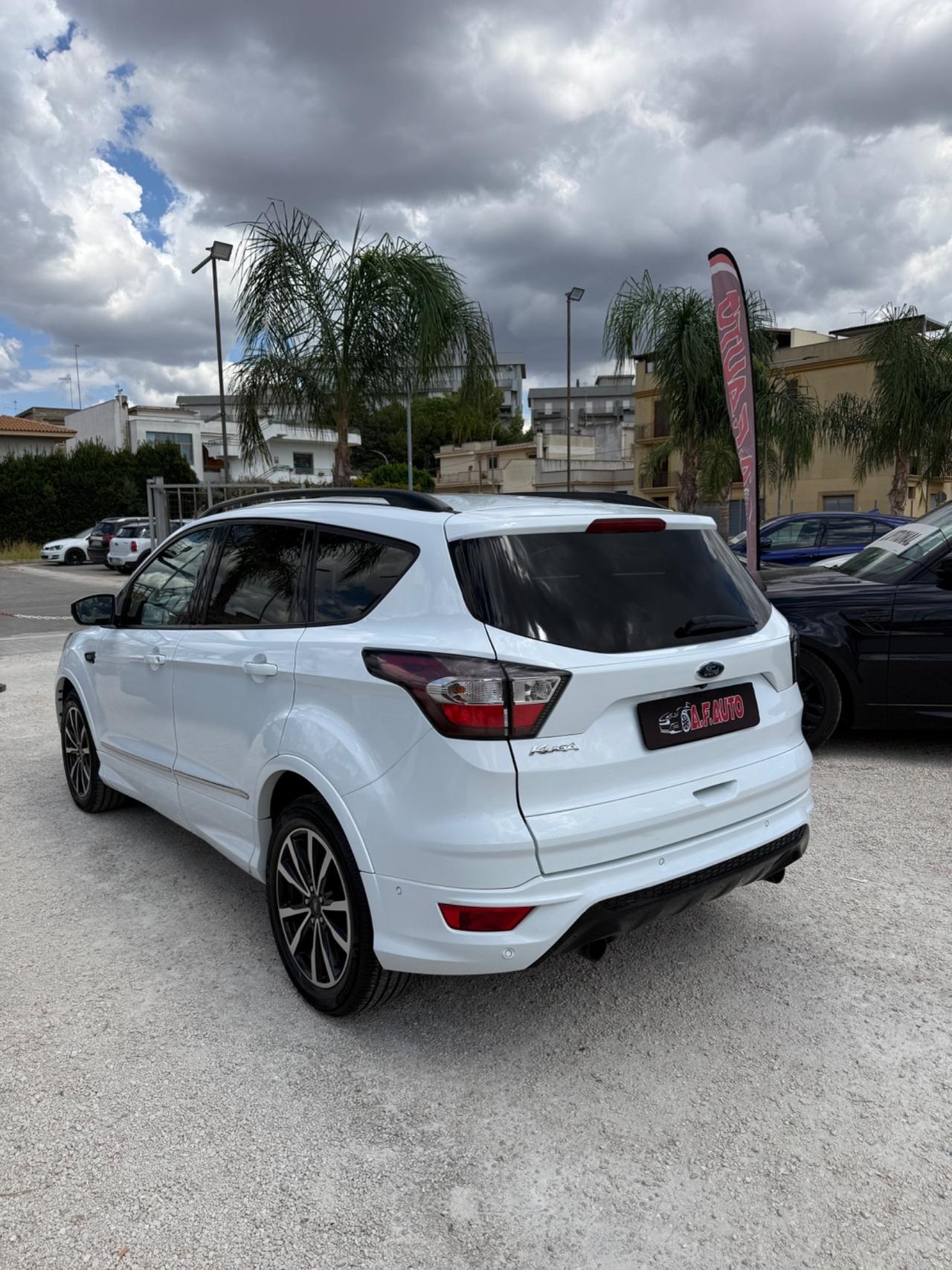 Ford Kuga 2.0 TDCI 150 CV S&S 4WD Titanium