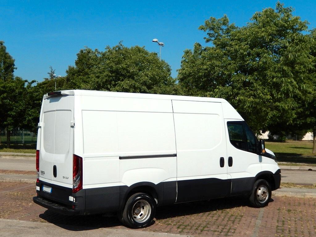 IVECO DAILY 3.0 tetto alto, passo medio- ECCELLENTE!