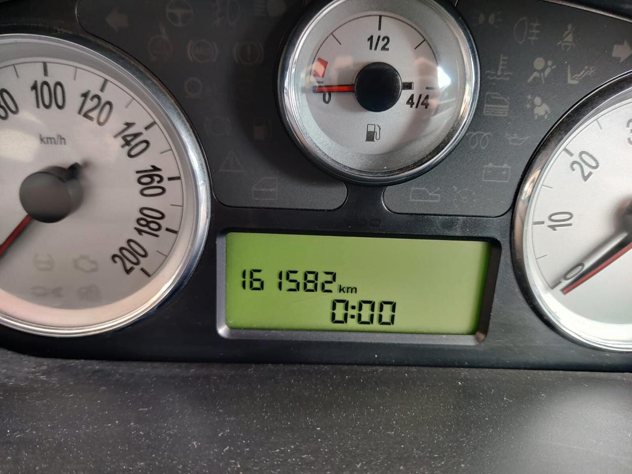 Lancia Ypsilon Benz/GPL