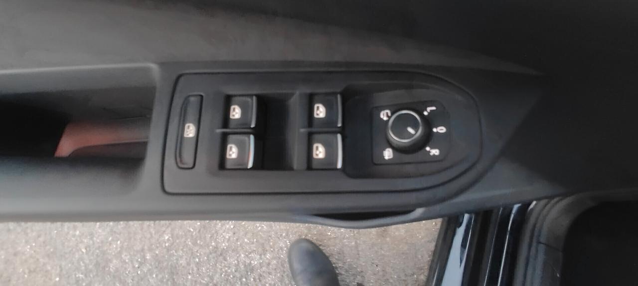 Volkswagen Golf 2.0 TDI 150 CV DSG SCR Style