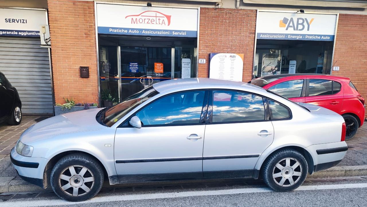 Volkswagen Passat 1.9 TDI/110 CV cat Trendline