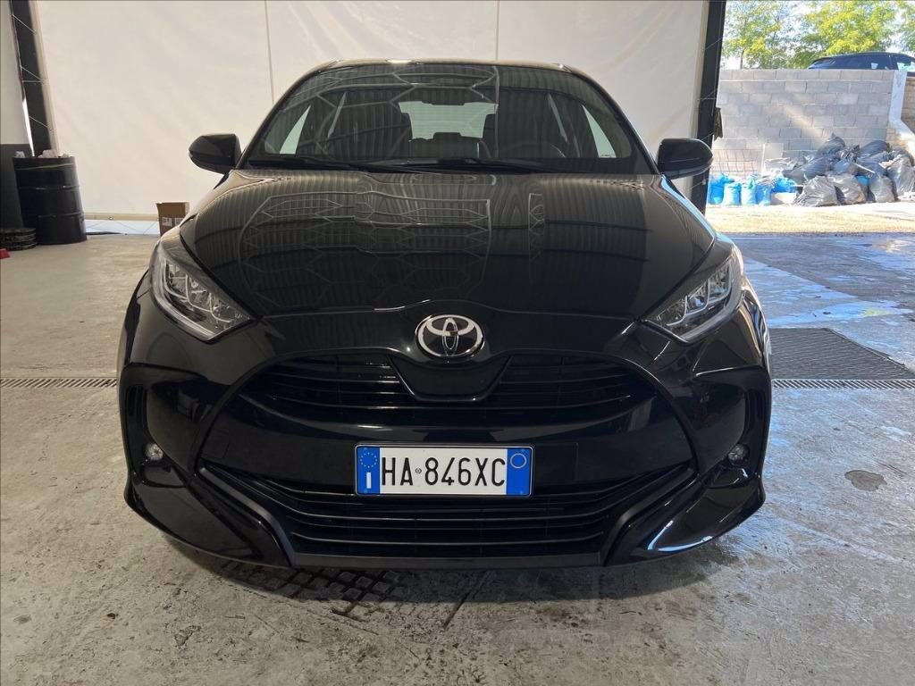TOYOTA Yaris 1.5h Trend del 2025