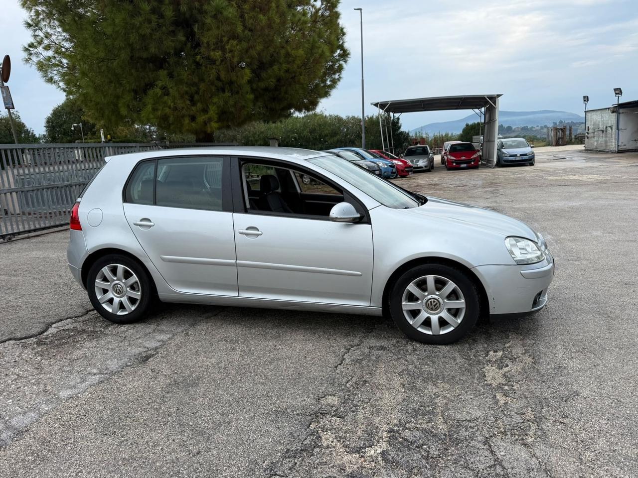 Volkswagen Golf 2.0 TDi Sportline UNIPROPR