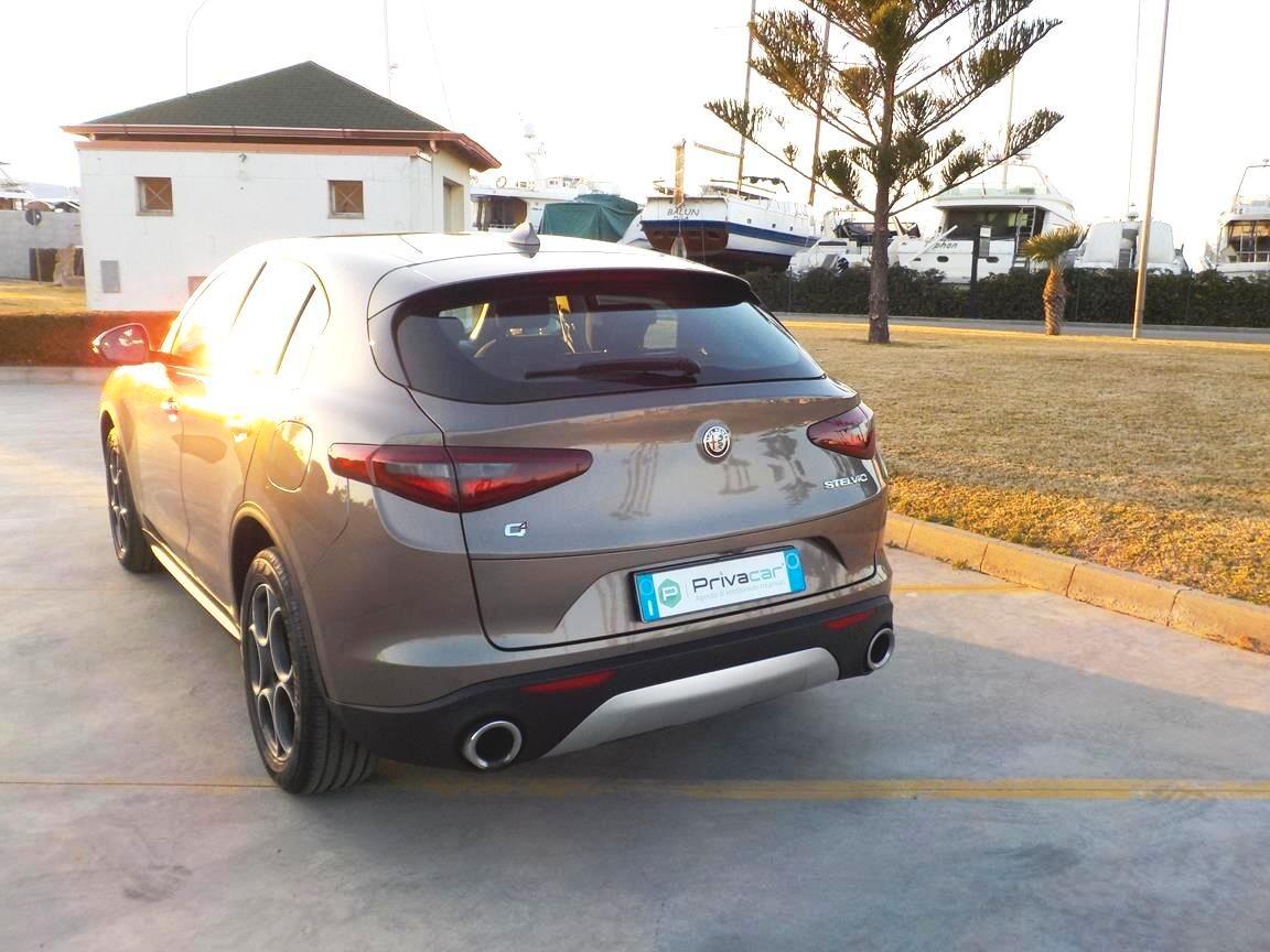 Alfa Romeo Stelvio 2.2 Turbodiesel 210 CV AT8 Q4 Business