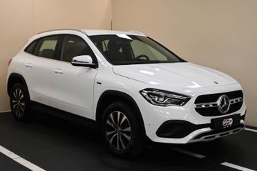 MERCEDES GLA (H247) GLA 250 e EQ-Power...