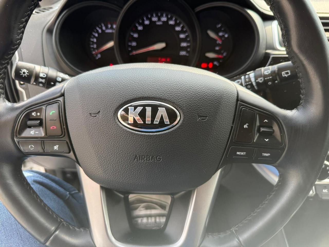 Kia Rio 1.2 CVVT 5p. Cool - OK Neopatentati