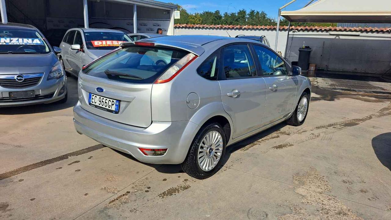 Ford Focus 1.6 (115CV) 5p. Bz.- GPL Titanium