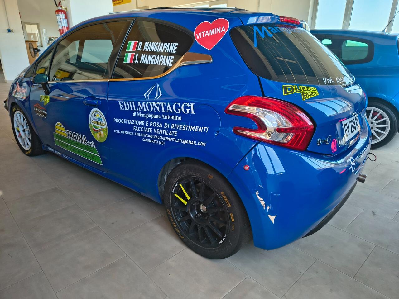 Peugeot 208 r2b
