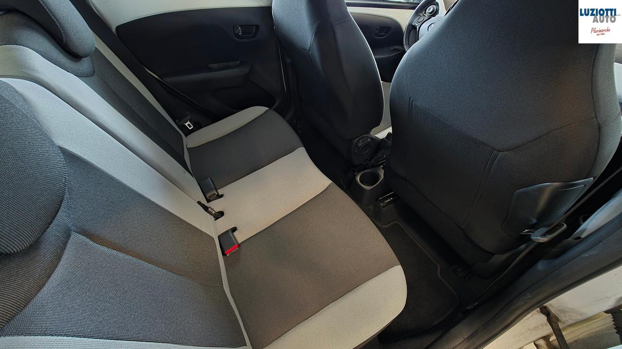 Toyota Aygo 1.0 VVT-i 69 CV 5 porte x-cool