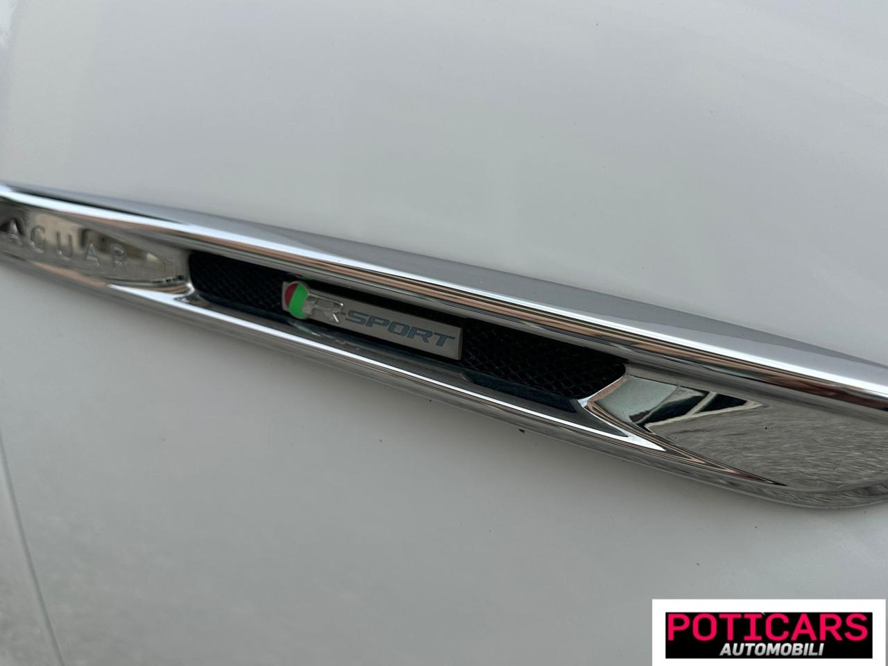 Jaguar XJ 3.0 V6 S/C 340 CV AWD R-Sport