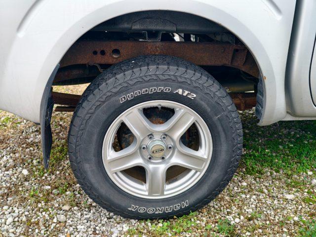 NISSAN Navara 2.5 dCi doublecab X COMMERCIANTI